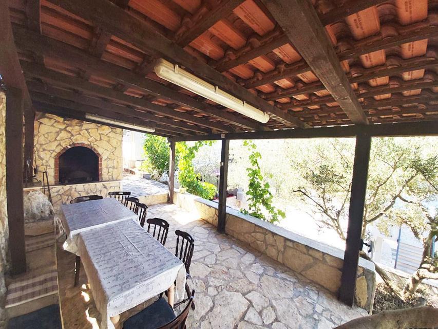 Apartments Carmen Vinišće Dış mekan fotoğraf
