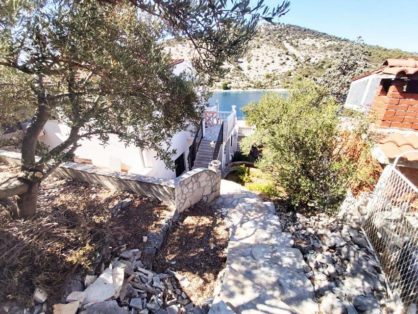 Apartments Carmen Vinišće Dış mekan fotoğraf