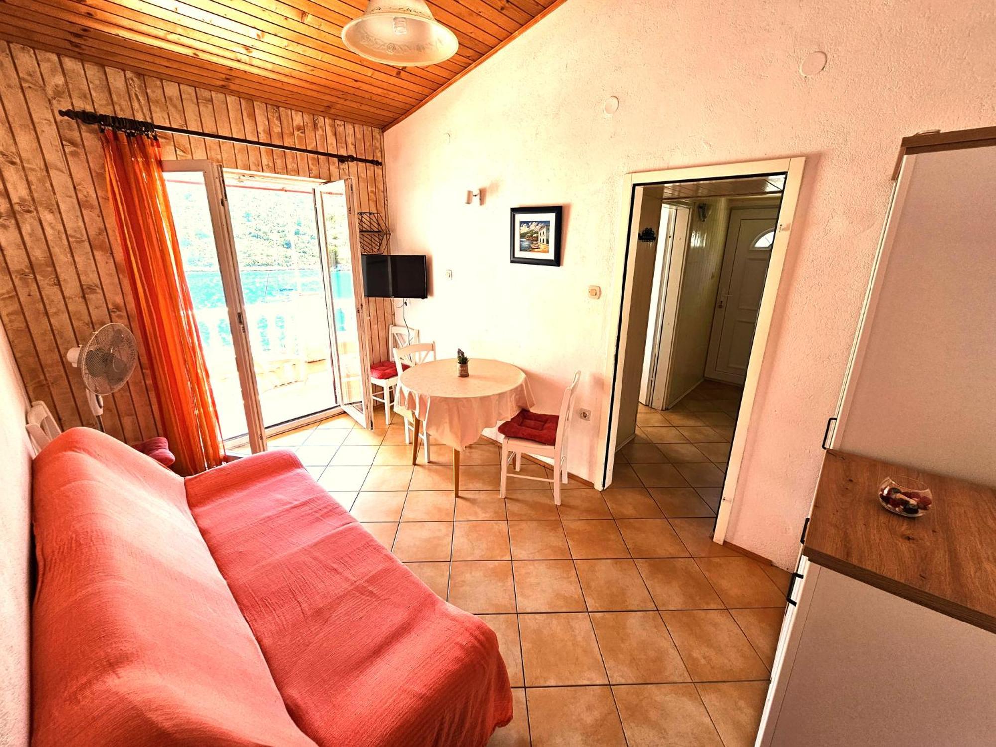 Apartments Carmen Vinišće Dış mekan fotoğraf